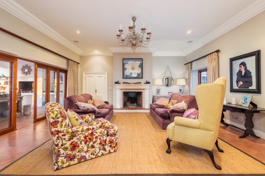 To Let 6 Bedroom Property for Rent in The Crags Western Cape